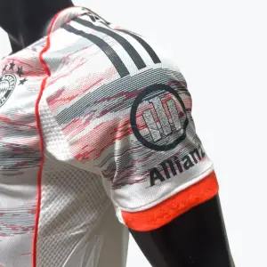 BAYERN MONACO 2025/26 (AWAY) OFFICIAL