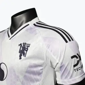 MANCHESTER UNITED 2025/26 (AWAY)