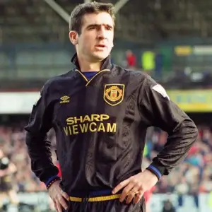 MANCHESTER UNITED 1993/94 (RETRO) AWAY