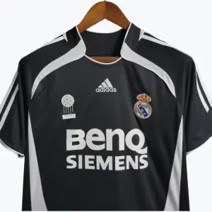 REAL MADRID 2006/07 (RETRO) AWAY