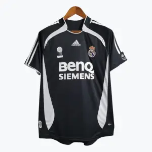 REAL MADRID 2006/07 (RETRO) AWAY