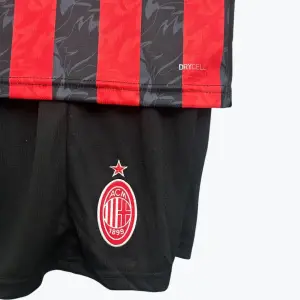 AC MILAN 2025/26 (KIDS) HOME